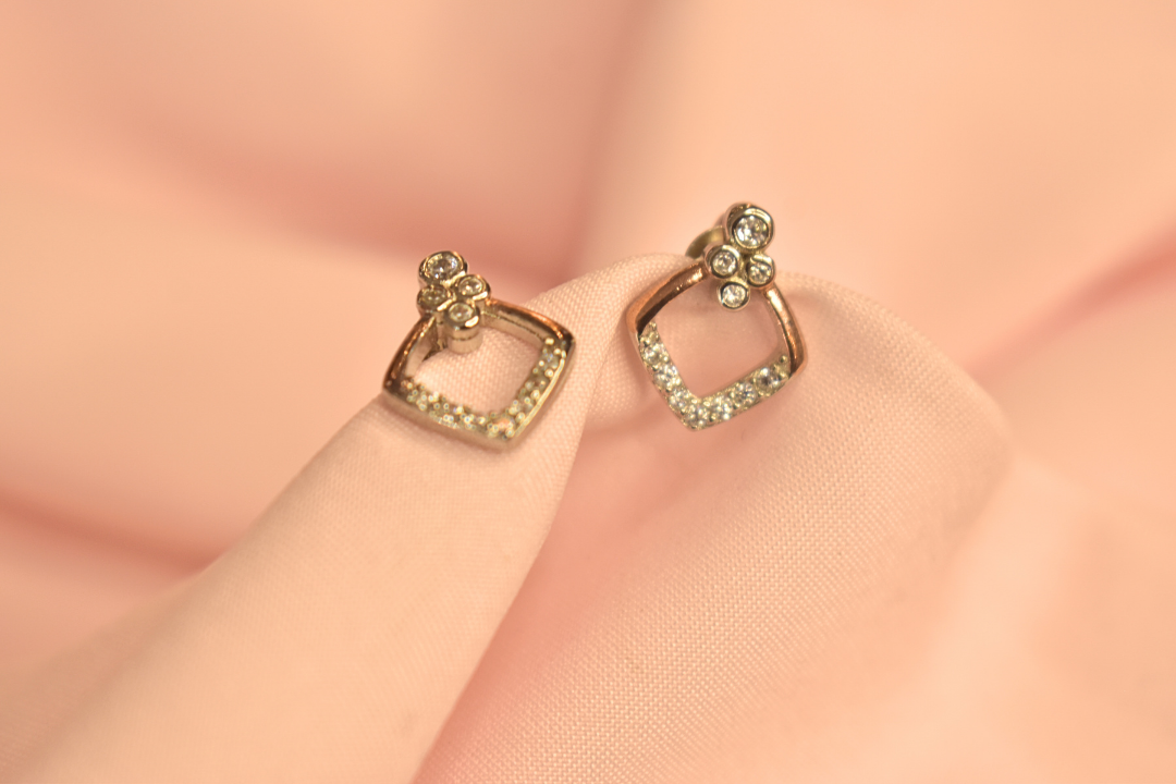 Radiant Stone Jewelry Set