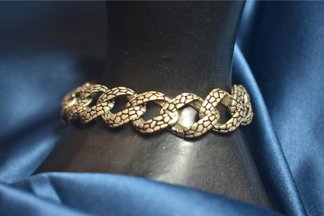 Bold Chain-Link Silver Bracelet