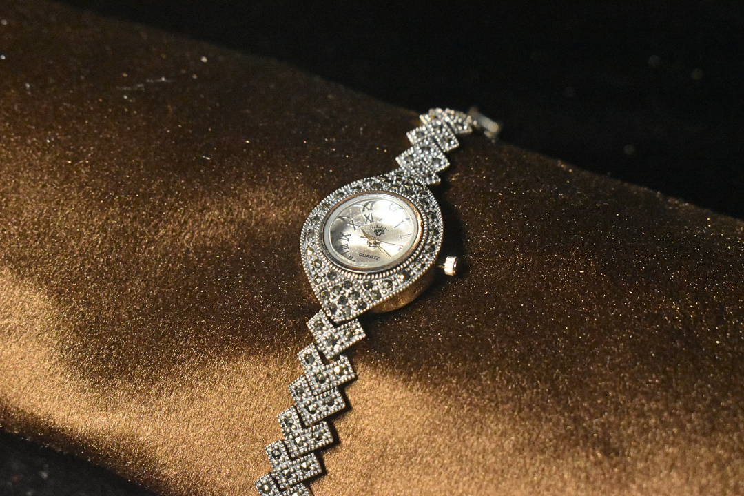 Elegant Crystal-Studded Silver Watch for Timeless Sophistication