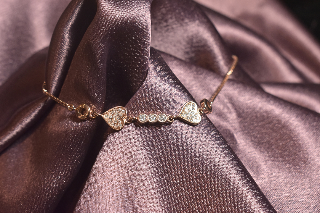 Elegant Heart Charm Bracelet with Crystal Details
