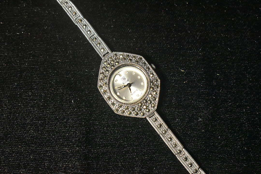 Timeless Elegance A Masterpiece of Precision and Grace
