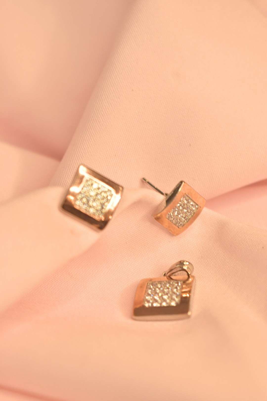 Square Radiance Rose Gold Crystal-Embedded earrings And Pendent