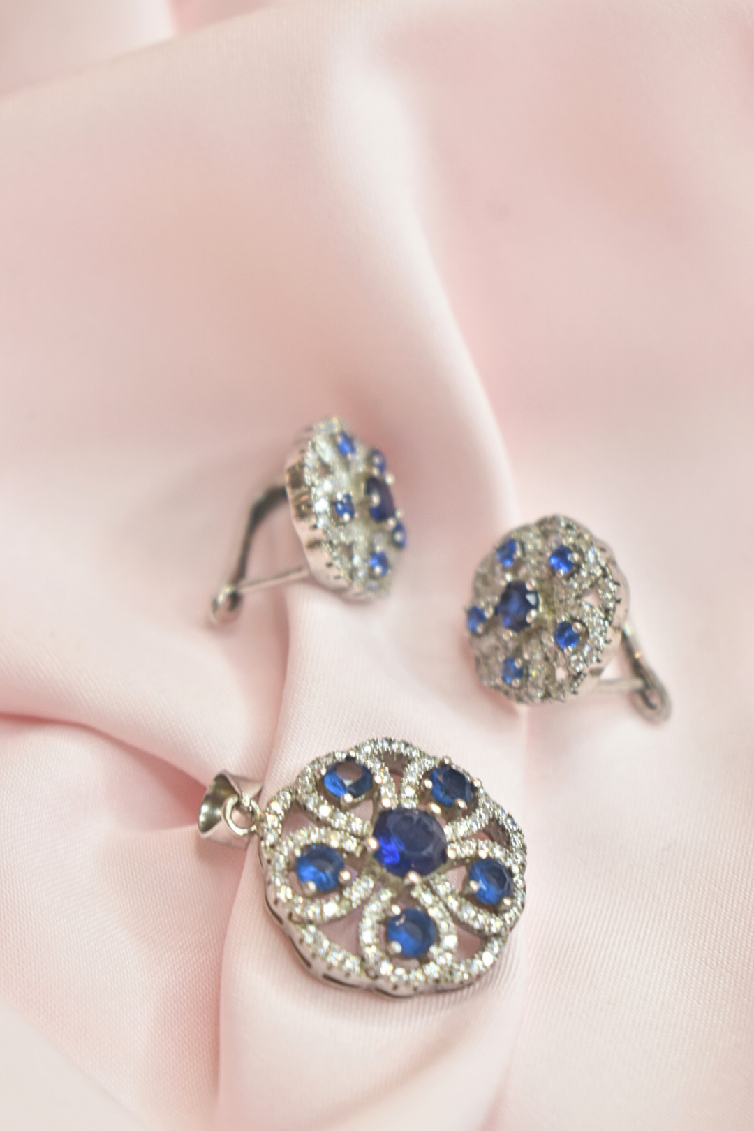 Blue Sapphire and Silver Floral Earrings and Pendant Set