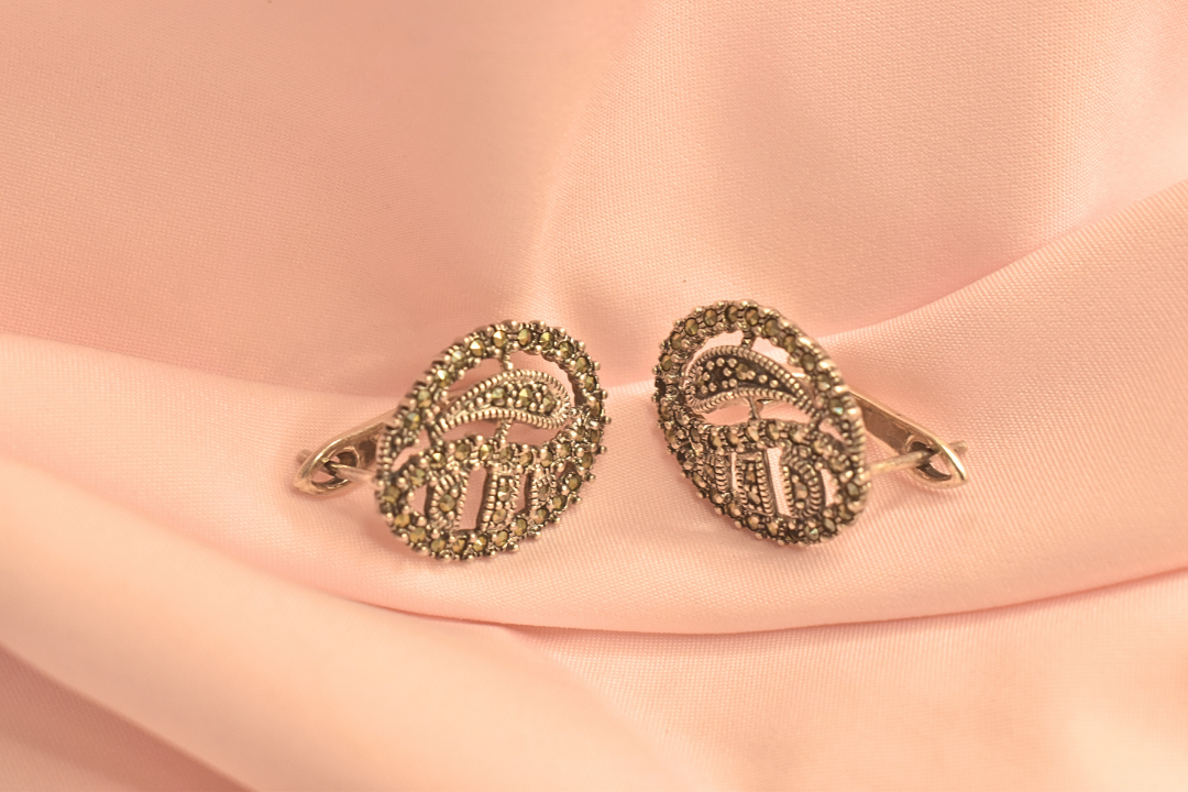 Vintage Silver Filigree Earrings and Pendant Set