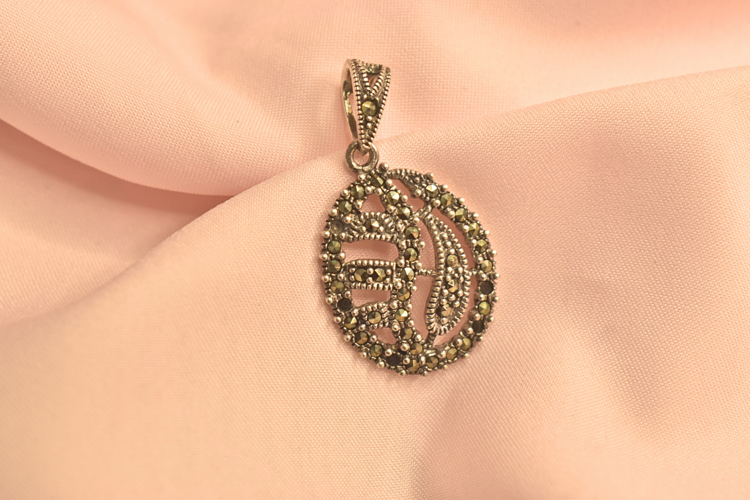 Vintage Silver Filigree Earrings and Pendant Set