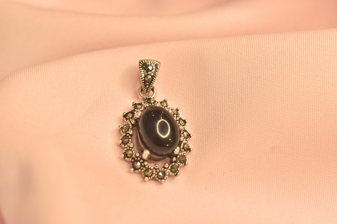 Classic Oval Earrings and Pendant Set