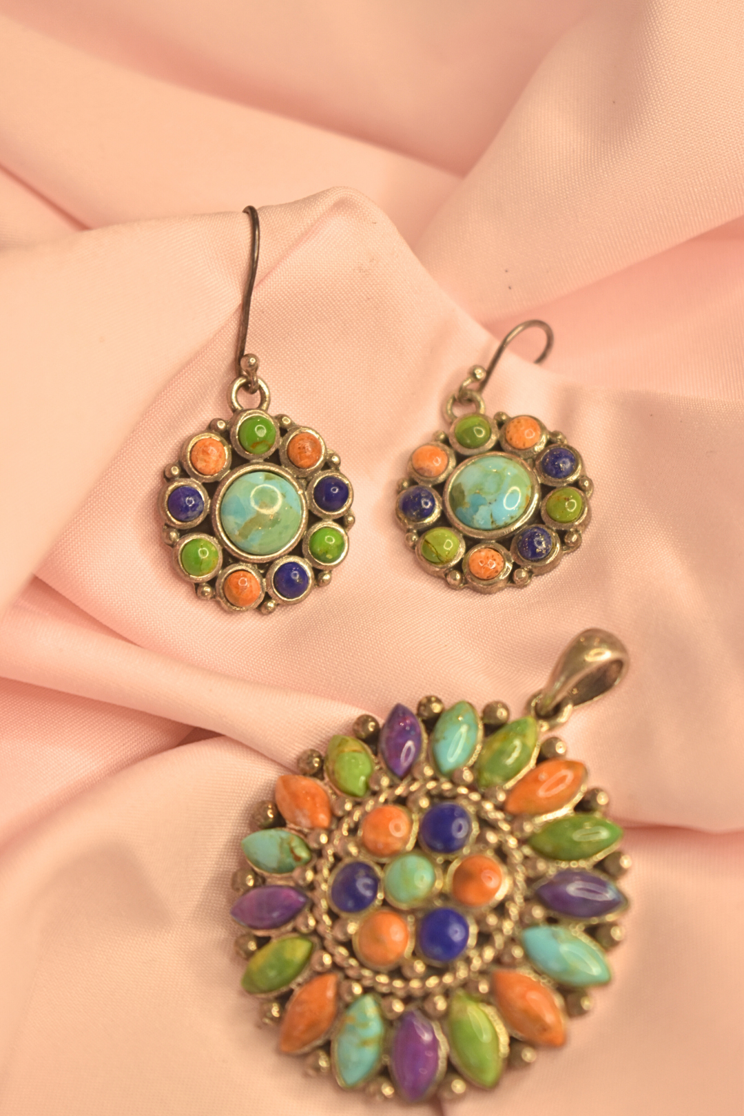 Colorful Stone-Studded Earrings and Pendant Set with Vibrant Floral Design