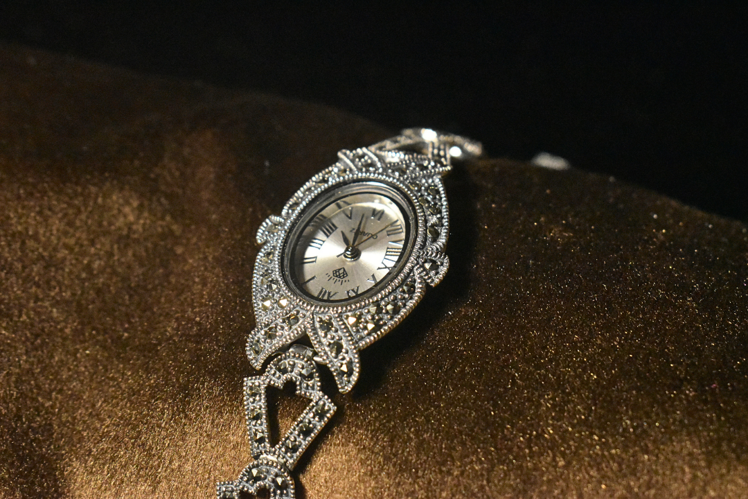 Exquisite Craftsmanship A Watch that Embodies Luxury and Heritage