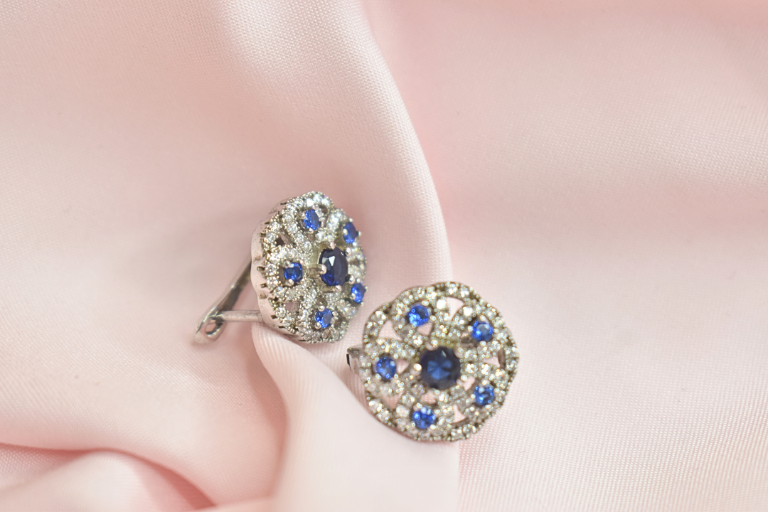 Blue Sapphire and Silver Floral Earrings and Pendant Set