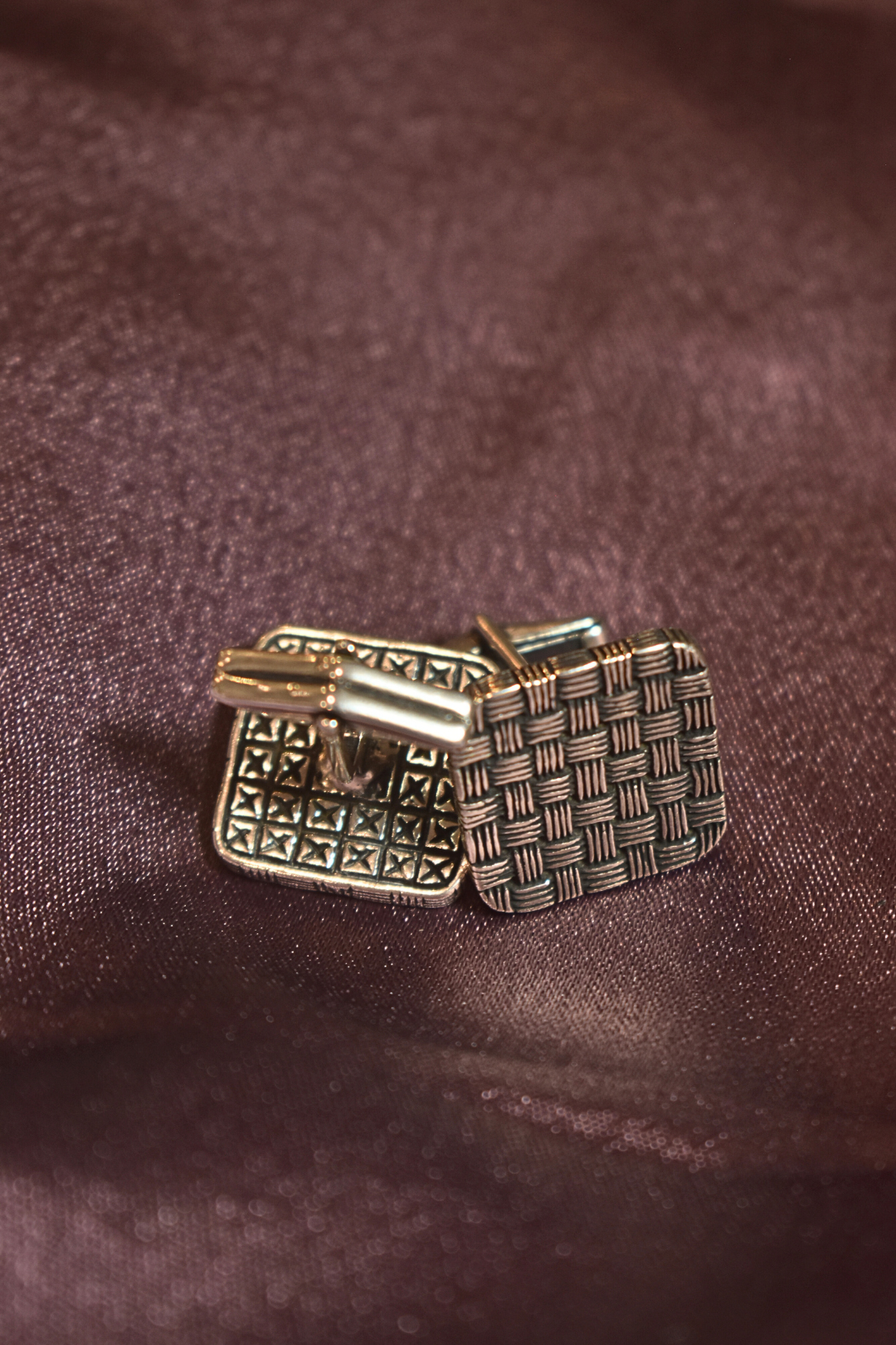 Vintage Woven Pattern Square Cufflinks with Textured Design