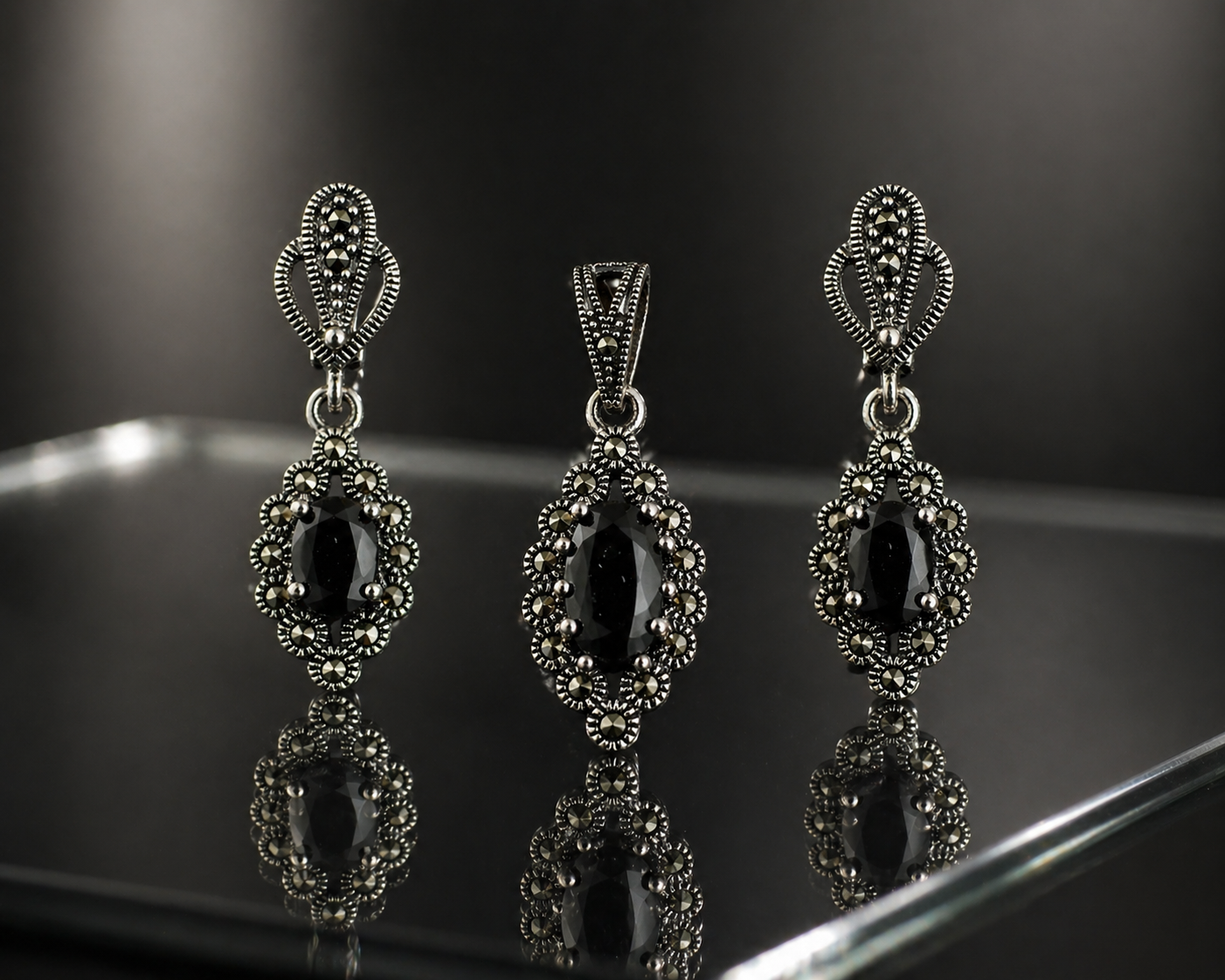 Dramatic Black Stone Set