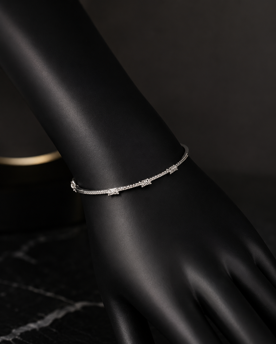 Schiffon Silver Kada