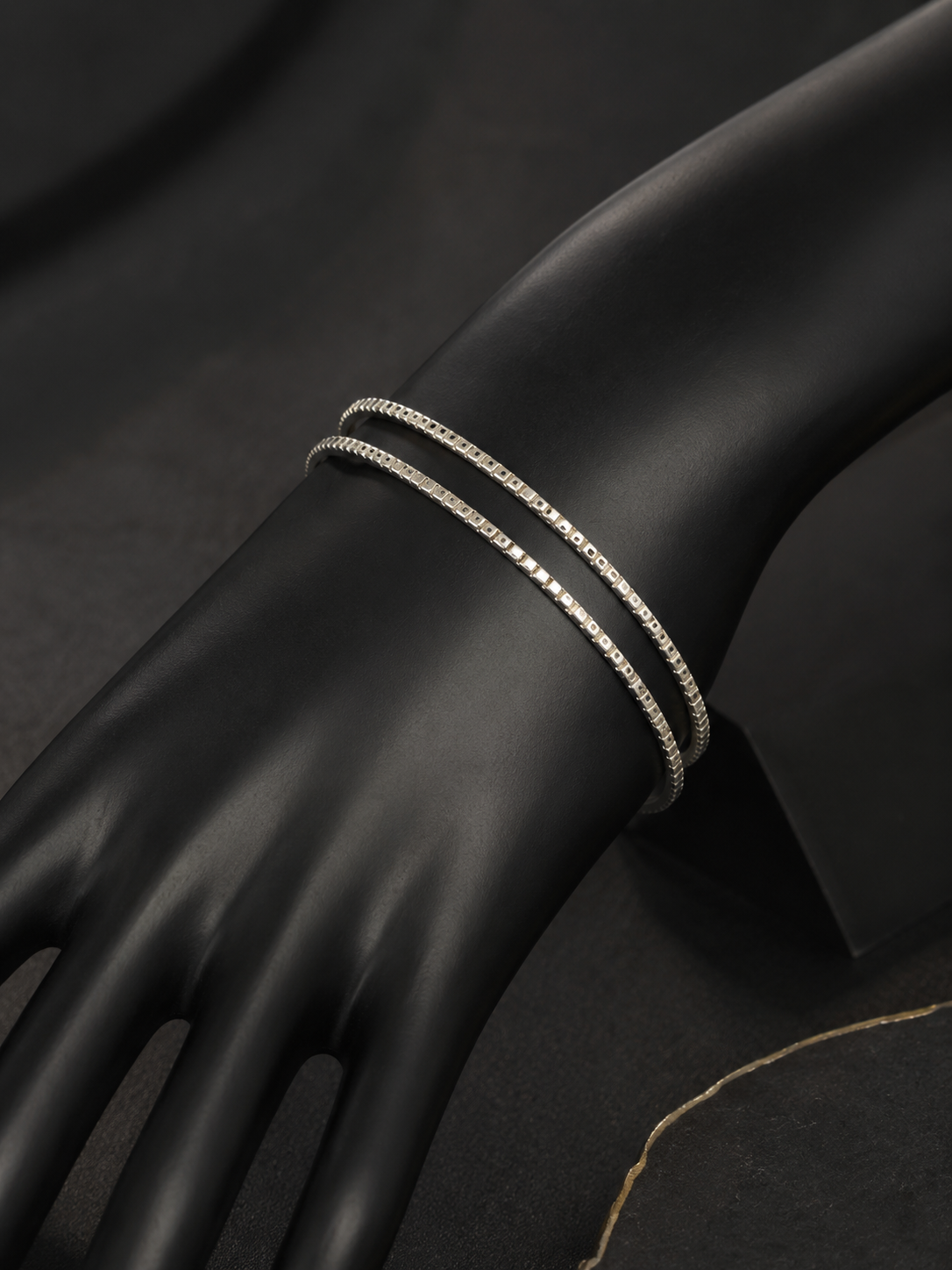 Dotted Silver Rhythm