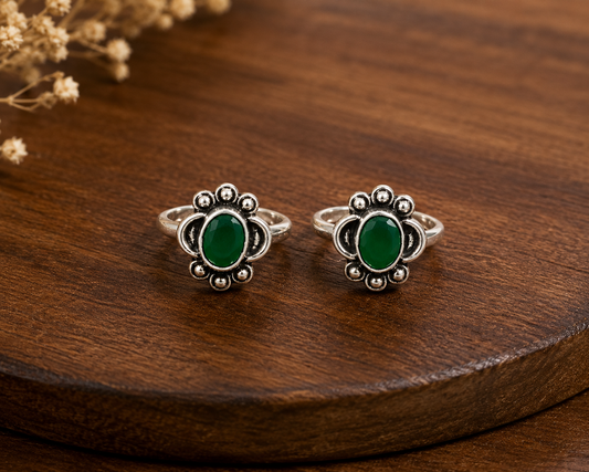 The Brilliant Green CZ Toe Ring
