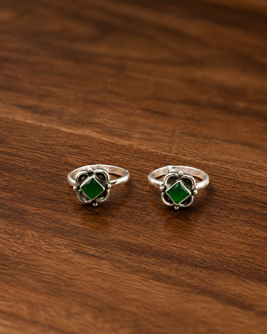 The Green CZ Filigree Toe Ring