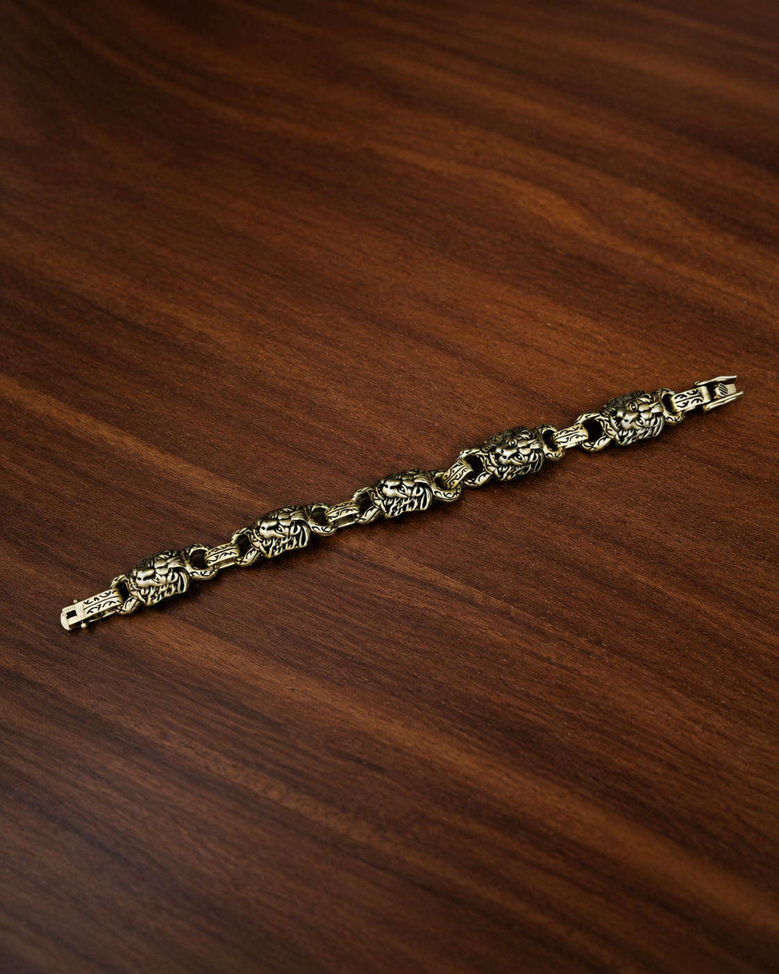 Regal Simha Bracelet