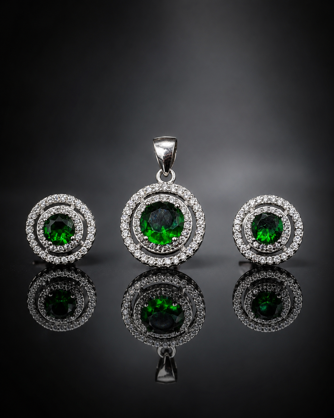 Regal Emerald Set