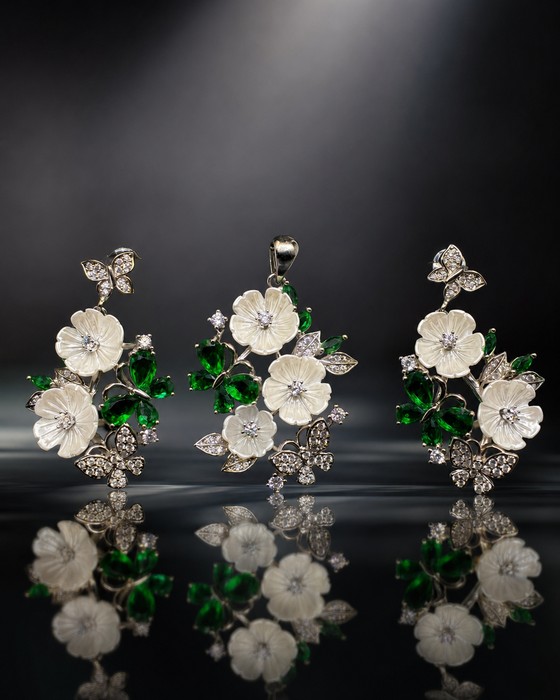 Regal MOP Emerald Set