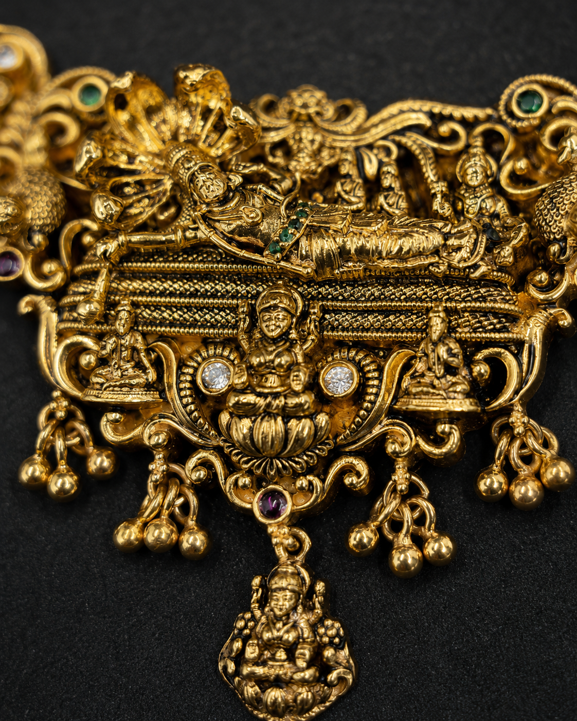 Majestic Antique Necklace