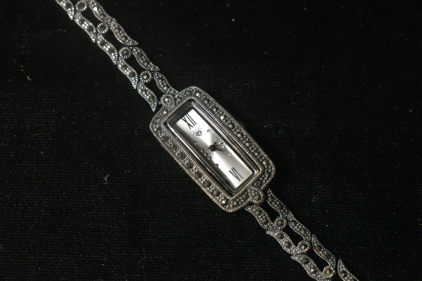 Vintage Charm The Perfect Blend of Intricacy and Timeless Style