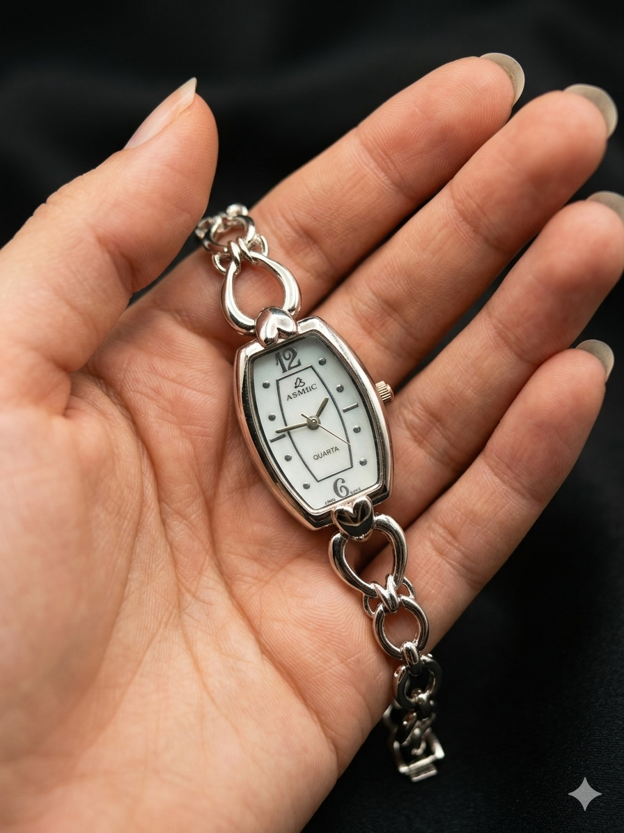 Sleek Silver Link Watch