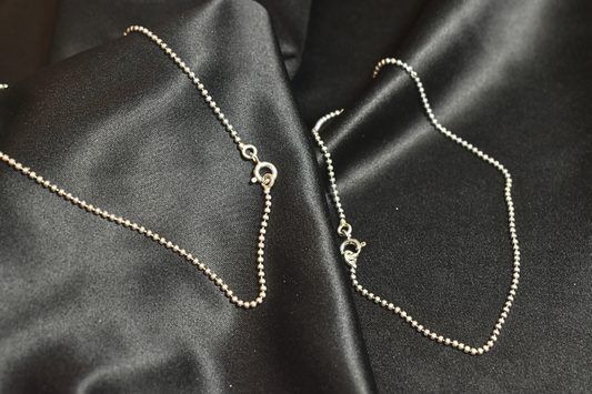 Minimalist Silver Beaded Chain for Everyday Elegance Anklets