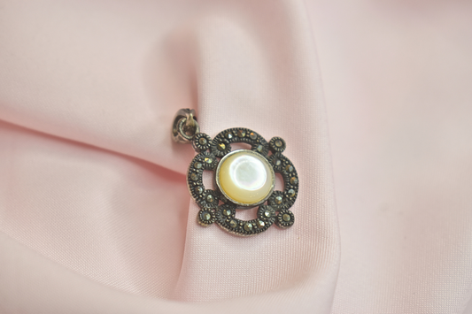 Vintage Pearl Earrings and Pendant Set