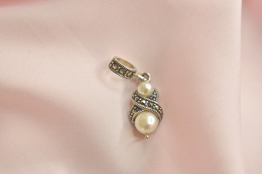Elegant Swirl Pearl Earrings and Pendant Set