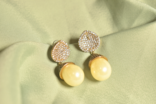 Golden Glow Luxe Pearl Drop Earrings with Crystal Finish