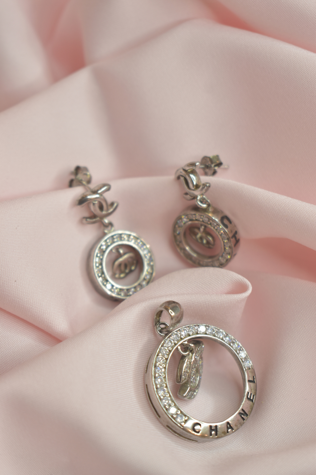 Elegance in Every Detail Chanel-Inspired Earrings and Pendant