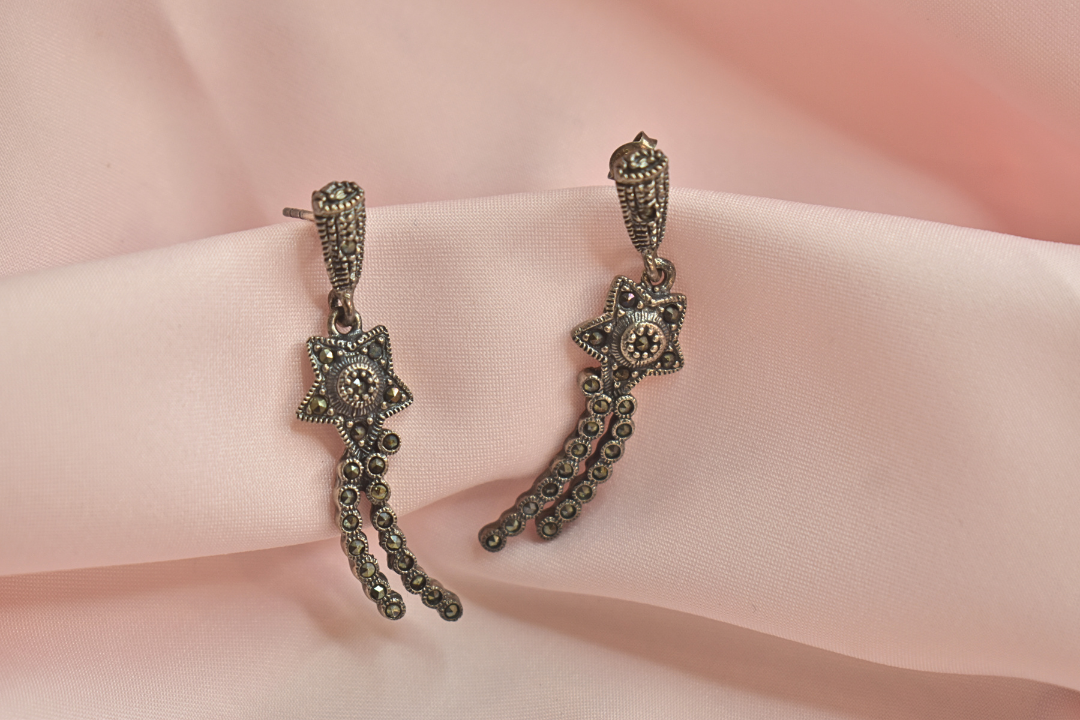 Star-Shaped Earrings and Pendant Set