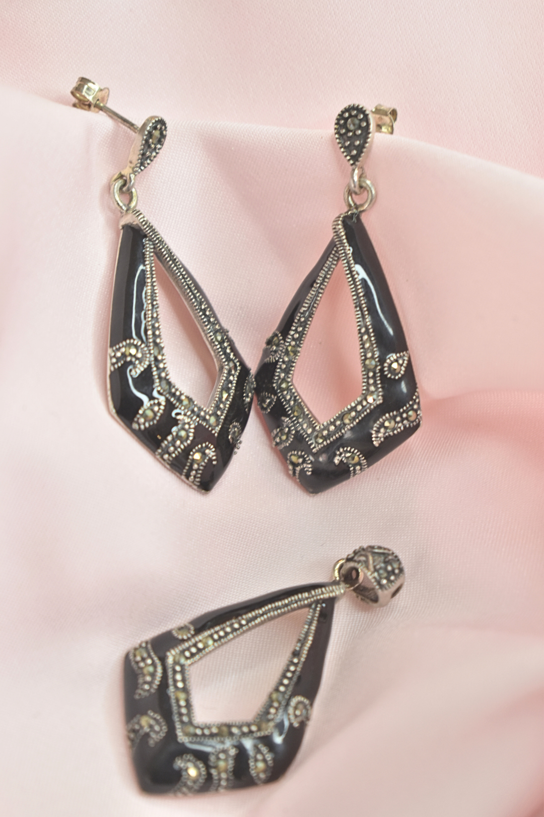 Vintage-Inspired Black Enamel Earrings  and  Pendant with Intricate Silver Detailing