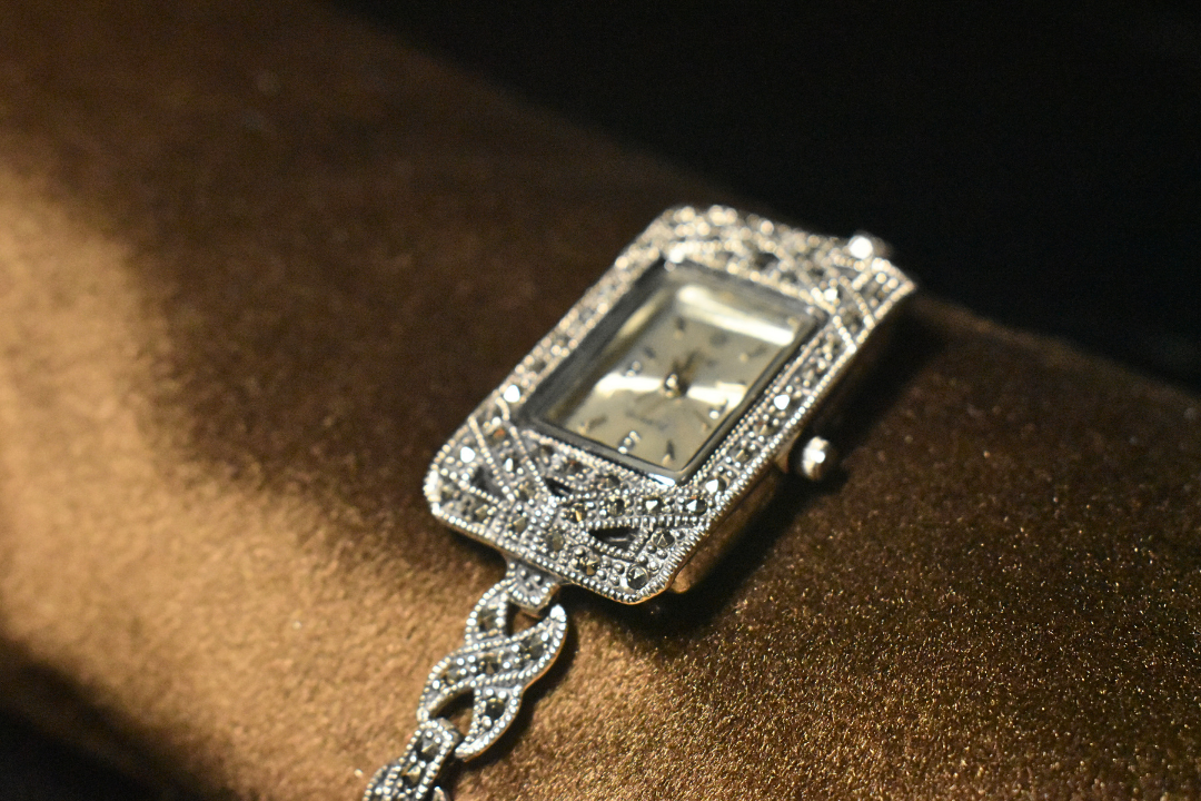 Intricate Elegance Vintage-Inspired Rectangular Watch