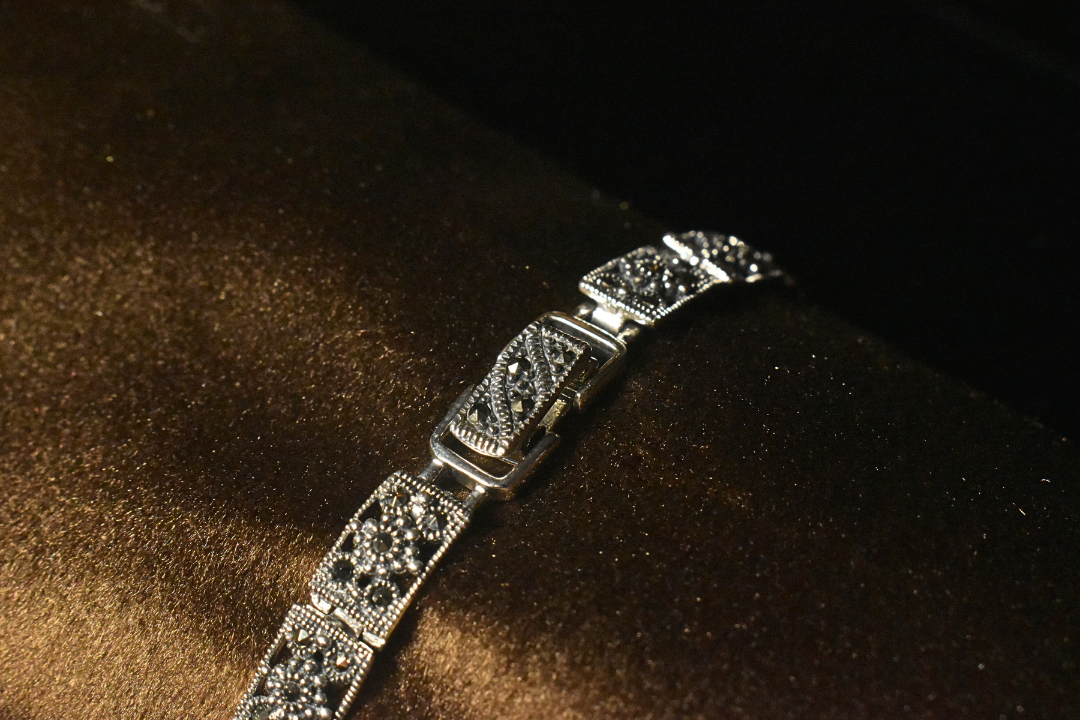 Timeless Elegance A Fusion of Artistry and Functionality
