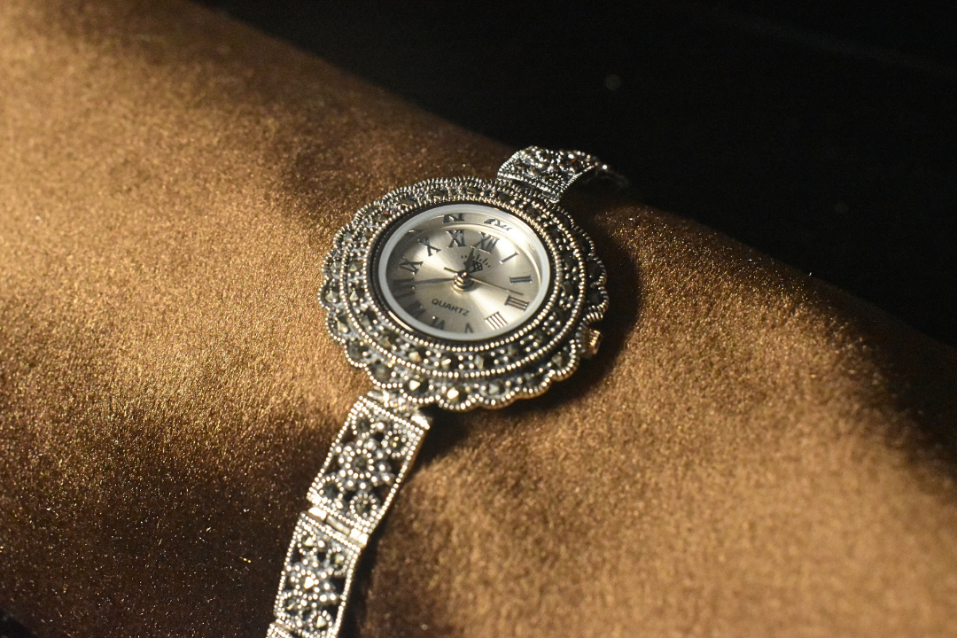 Timeless Elegance A Fusion of Artistry and Functionality