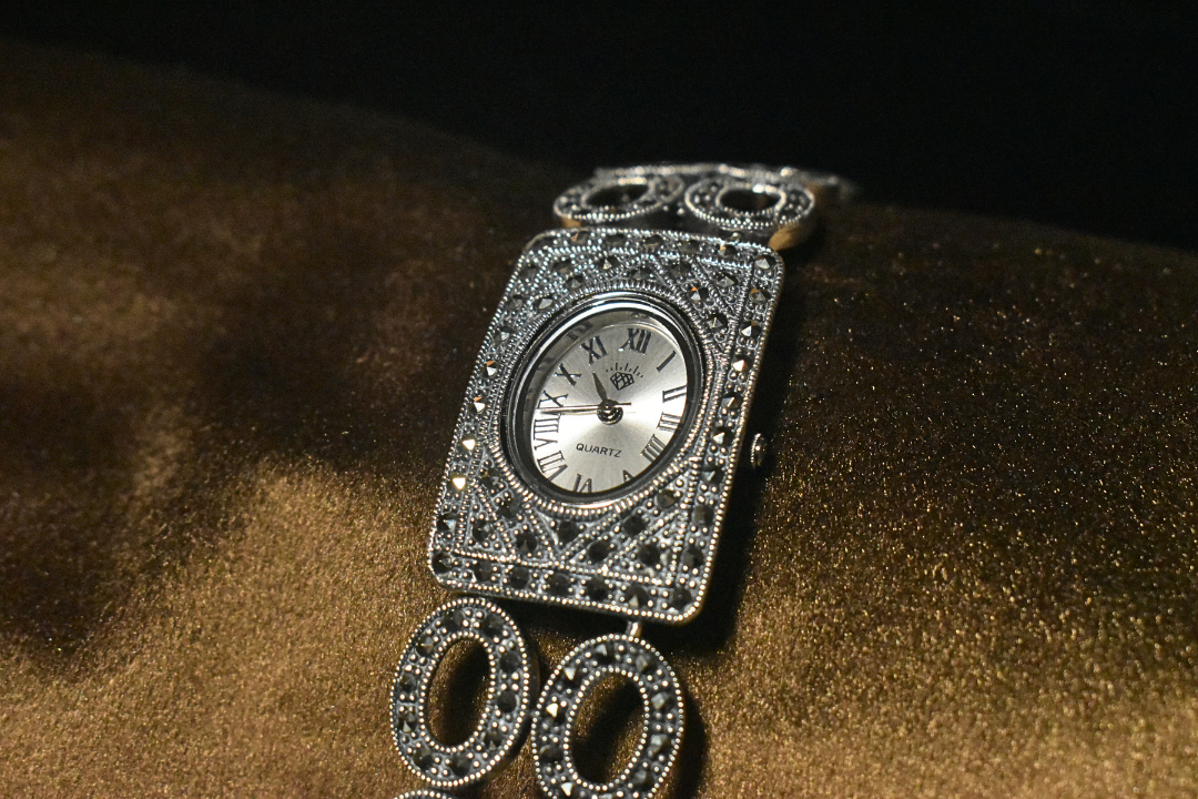 Opulent Elegance in Intricate Design