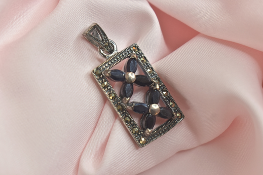 Elegant Flower-Design Stone-Studded Earrings and Pendant Set in Rectangular Frame