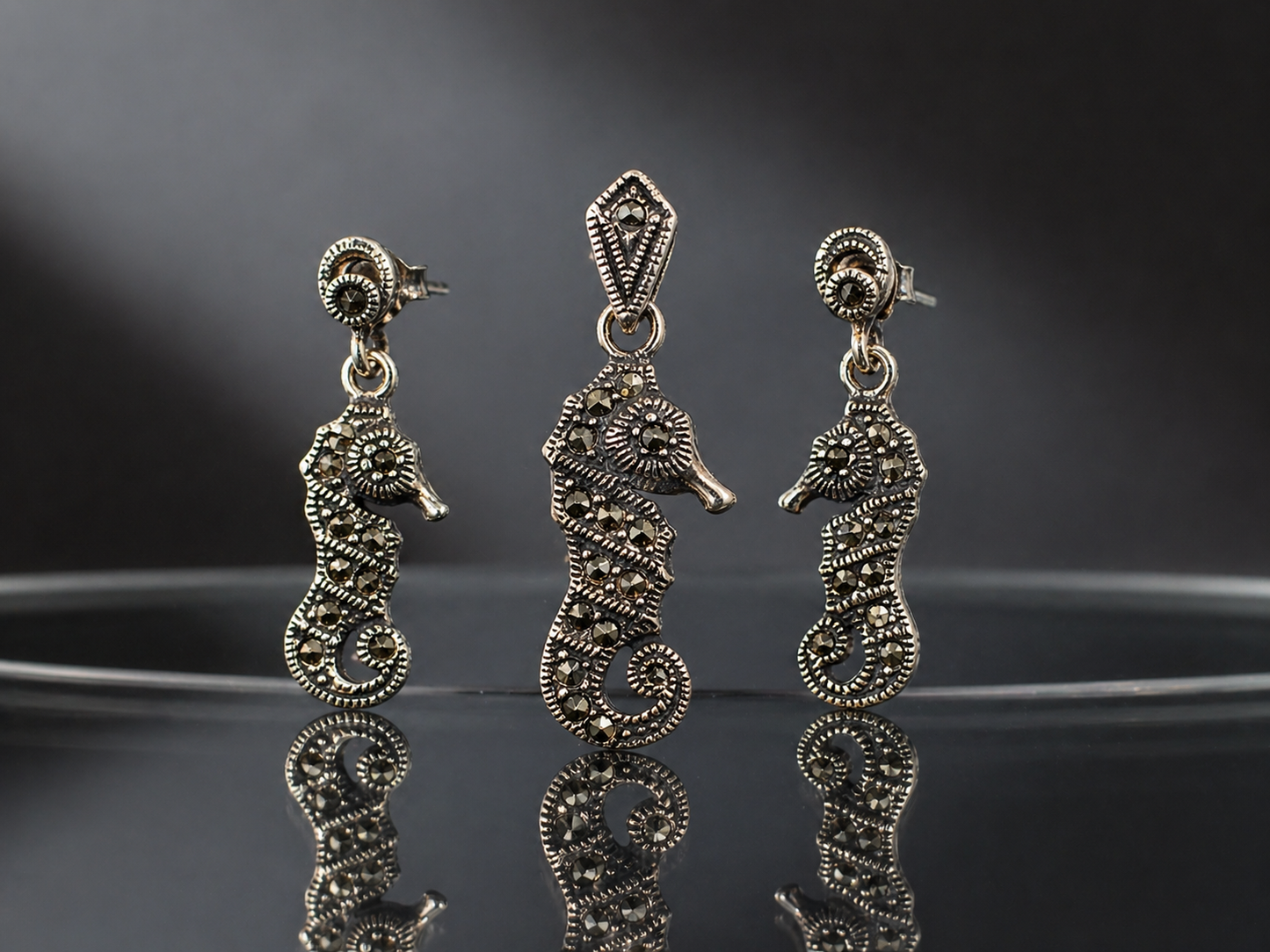 Ocean-Inspired Seahorse Set