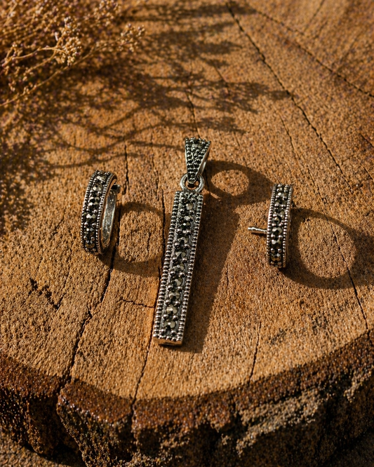 Minimalist Half Ring Set