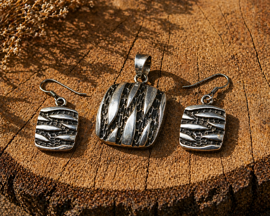 Bold Square Tribal Set
