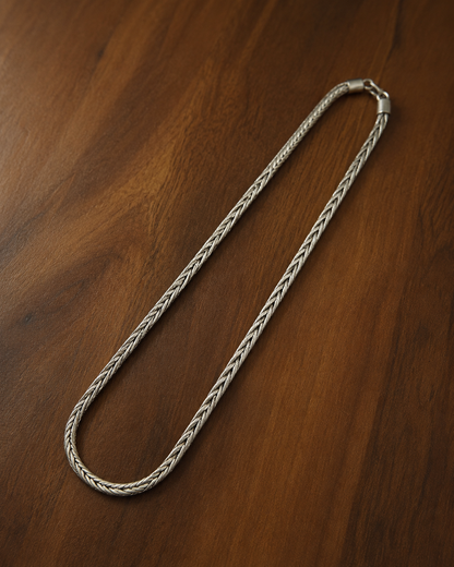 Textured Spiga Design Chain