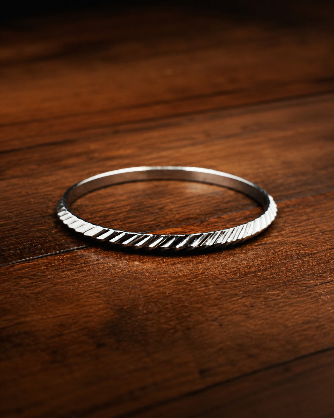 Textured Stripe Cut Kada
