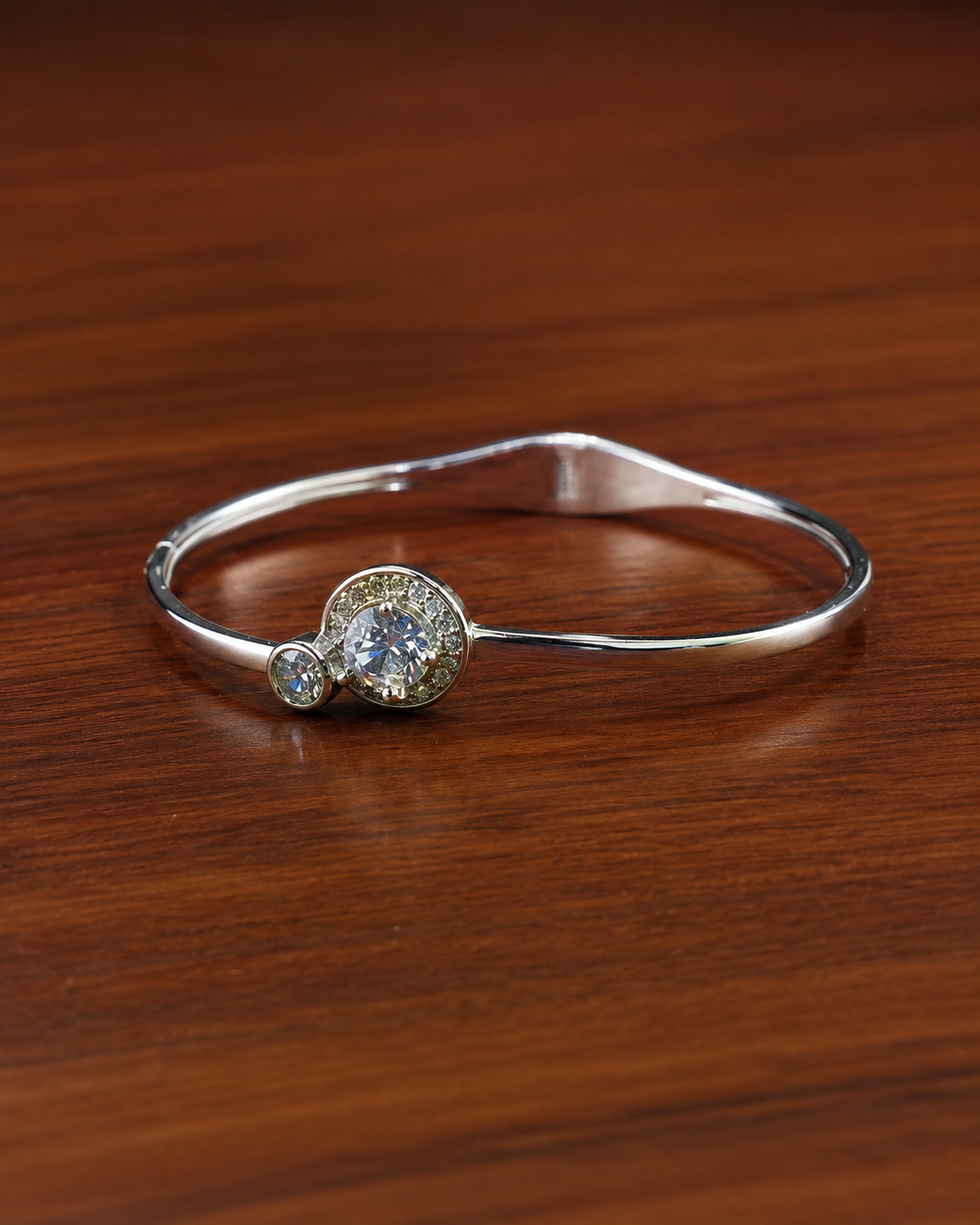 Round Glow CZ Kada