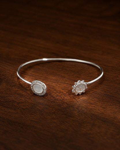 Oval Pearl MOP Kada