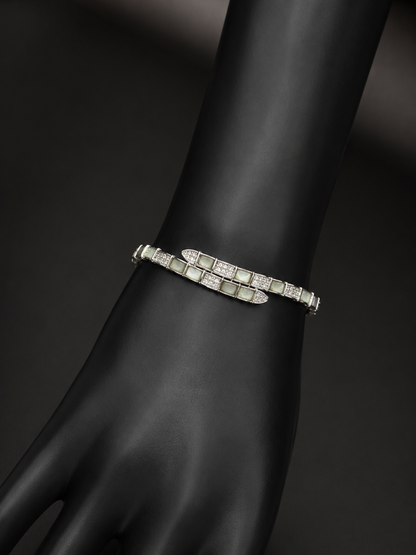 Serpent Pearl MOP Kada