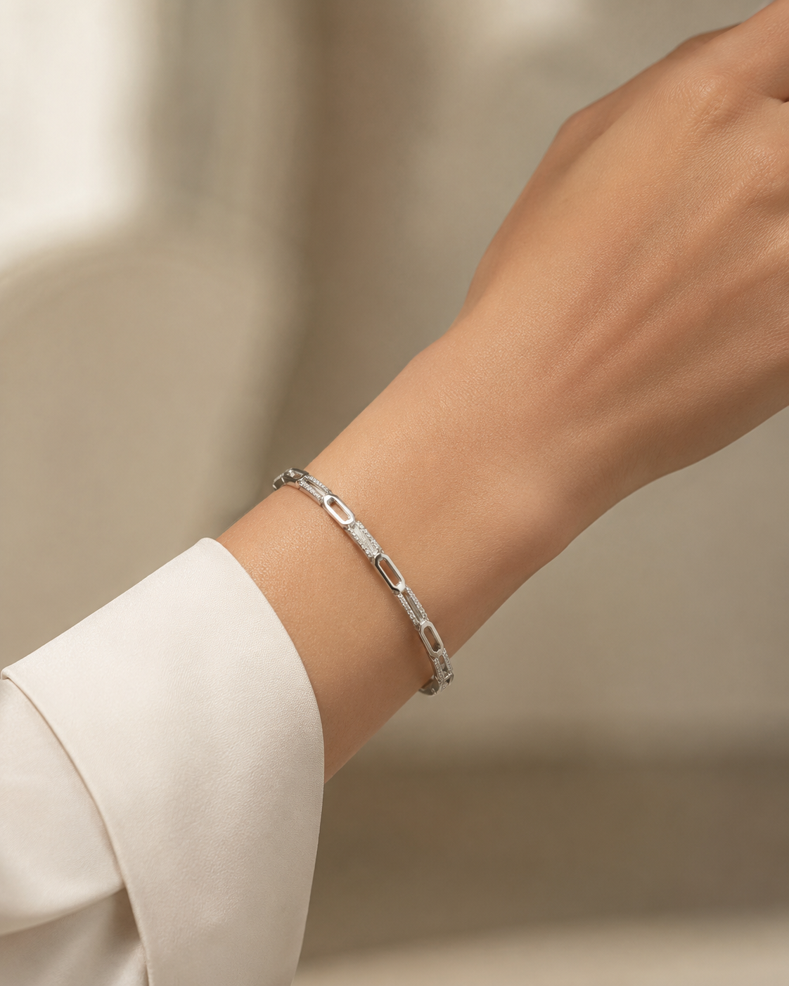 Classic Hinged Silver Bangle