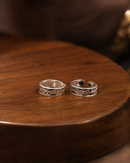 The Flowing Reef Toe Ring