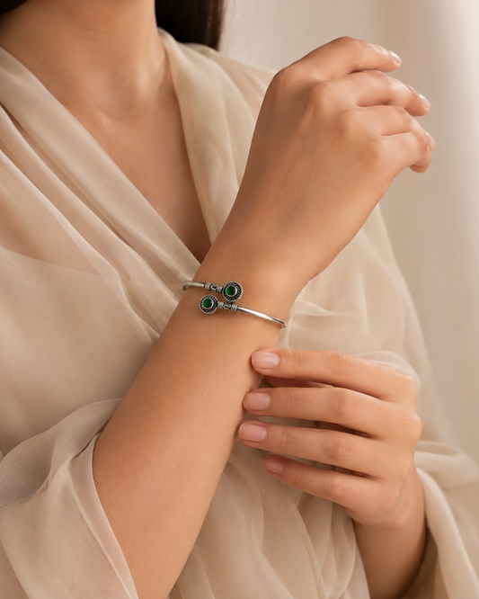 Green Cut Stone Kada