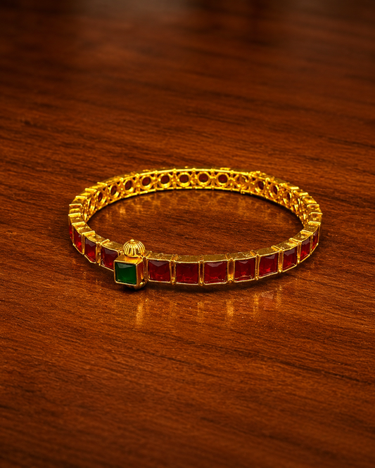 Red Stone Screw Kada
