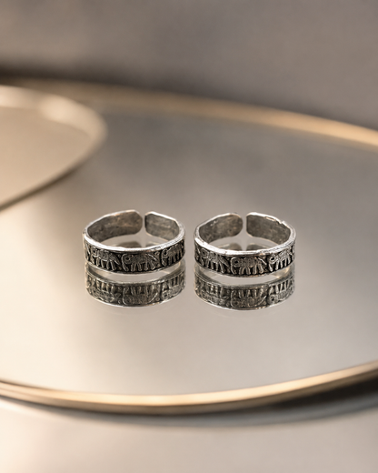 The Retro Elephant Toe Ring
